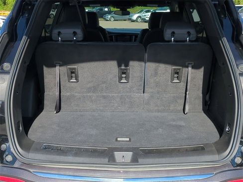 Certified 2023 Buick Enclave Essence image 24