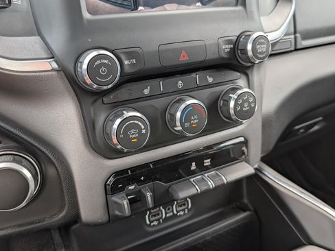Used 2024 RAM 1500 Big Horn AWD/4WD image 18