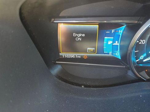 Used 2017 Ford Explorer XLT w/ Equipment Group 202A image 18