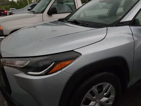 Used 2023 Toyota Corolla Cross L AWD/4WD image 18