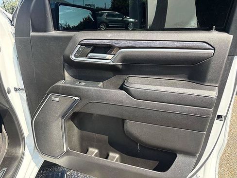 Used 2023 Chevrolet Silverado 1500 LTZ w/ Technology Package AWD/4WD image 39