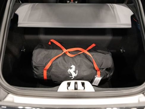 Used 2019 Ferrari 812 Superfast RWD image 39