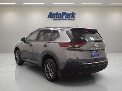 Used 2021 Nissan Rogue S FWD image 7