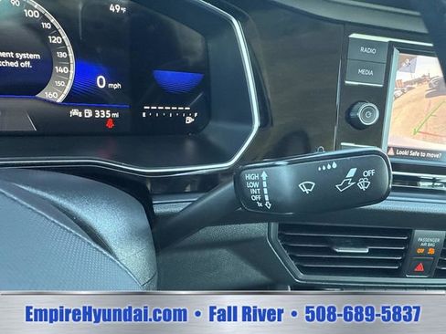 Used 2024 Volkswagen Jetta SE FWD image 30