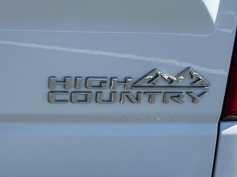 Used 2019 Chevrolet Silverado 1500 High Country w/ Technology Package image 37
