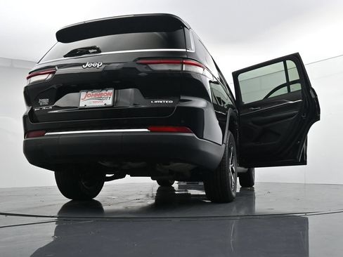 Used 2023 Jeep Grand Cherokee L Limited AWD/4WD image 44