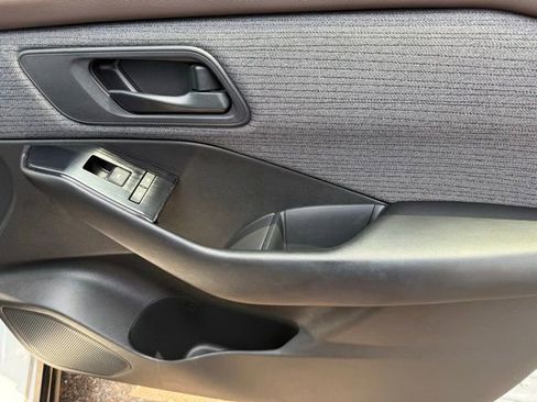 Certified 2023 Nissan Rogue S FWD image 25