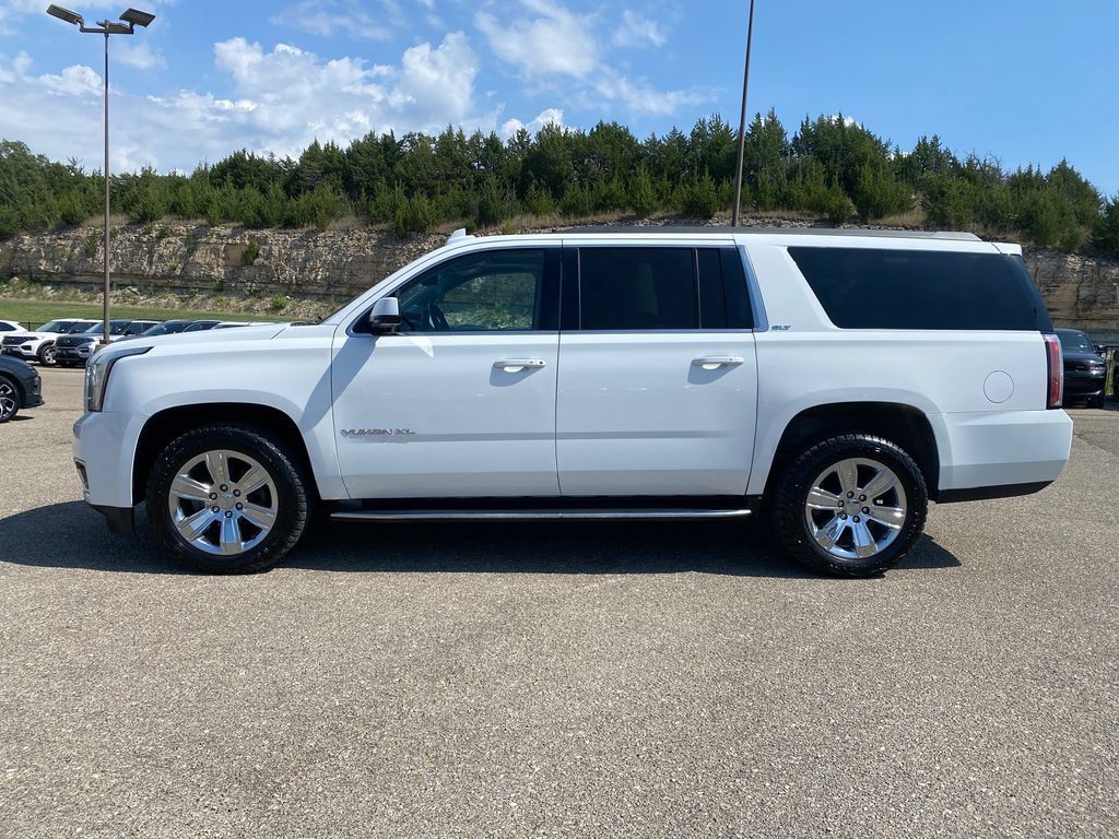 Used 2018 GMC Yukon XL SLT w/ Open Road Package AWD/4WD image 3