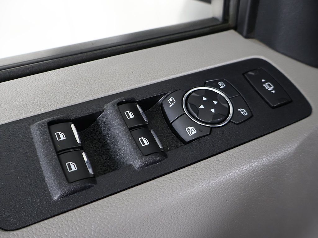 Used 2019 Ford F250 XLT w/ XLT Premium Package AWD/4WD image 36