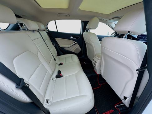 Used 2018 Mercedes-Benz GLA 250 image 19