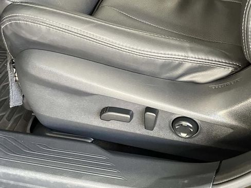 Used 2025 Subaru Outback Limited XT image 29