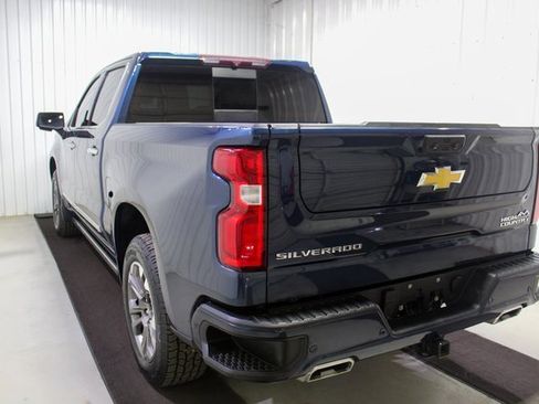 Used 2022 Chevrolet Silverado 1500 High Country w/ Max Trailering Package image 4