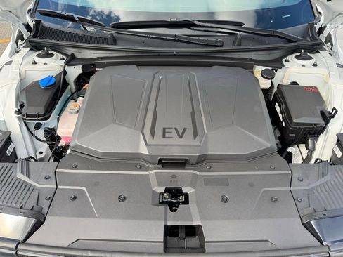 New 2025 Hyundai Ioniq 5 XRT AWD/4WD image 10