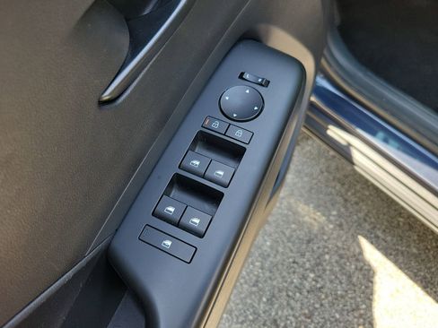 Used 2025 Hyundai Kona SEL FWD image 13