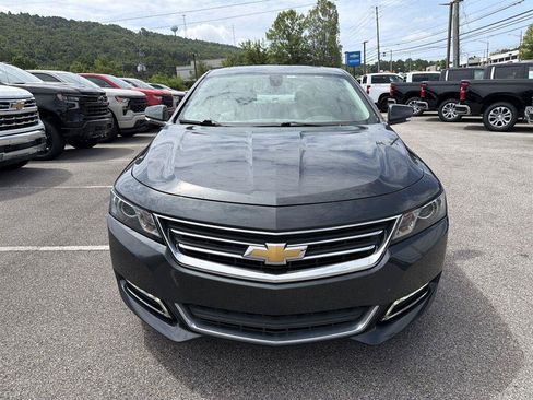 Used 2019 Chevrolet Impala LT w/ Sunroof and Spoiler Package FWD image 8