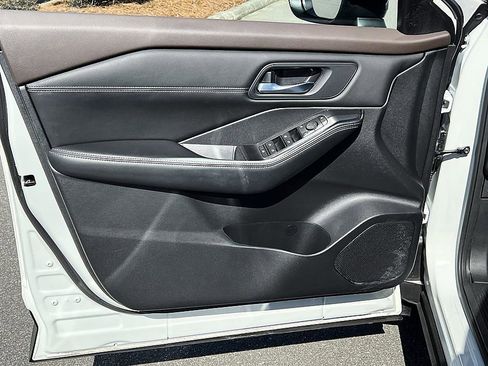 Certified 2023 Nissan Rogue SV w/ SV Premium B Package image 20