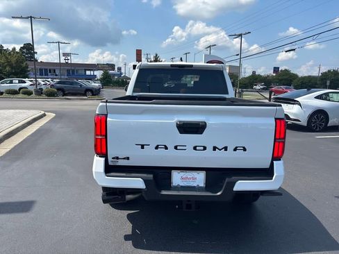 New 2025 Toyota Tacoma TRD Sport image 4