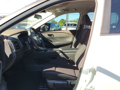 Certified 2023 Nissan Rogue S FWD image 17