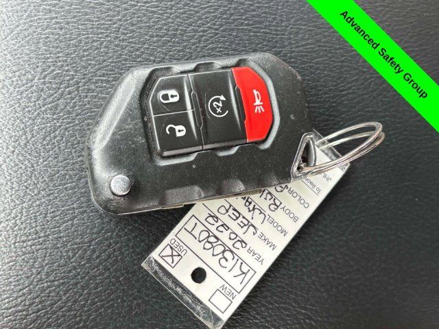 Used 2022 Jeep Wrangler Unlimited Rubicon 4xe w/ Cold Weather Group AWD/4WD image 24