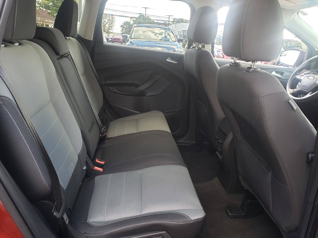 Used 2016 Ford Escape SE FWD image 15