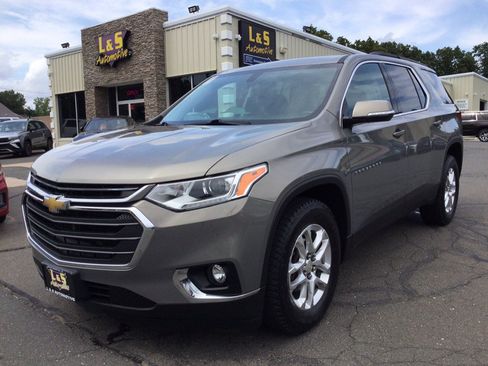 Used 2019 Chevrolet Traverse LT AWD/4WD image 1
