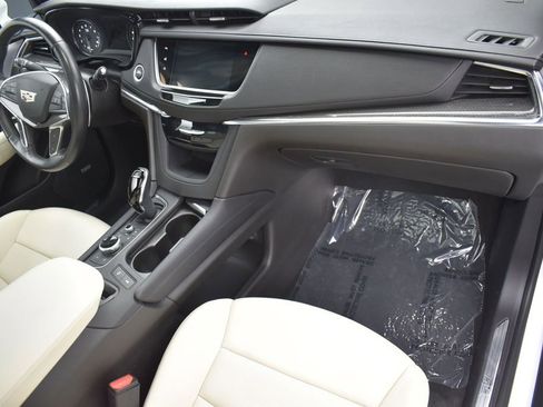 Used 2023 Cadillac XT5 Sportv w/ Technology Package AWD/4WD image 34