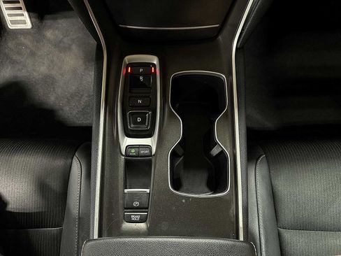 Used 2022 Honda Accord Sport image 30