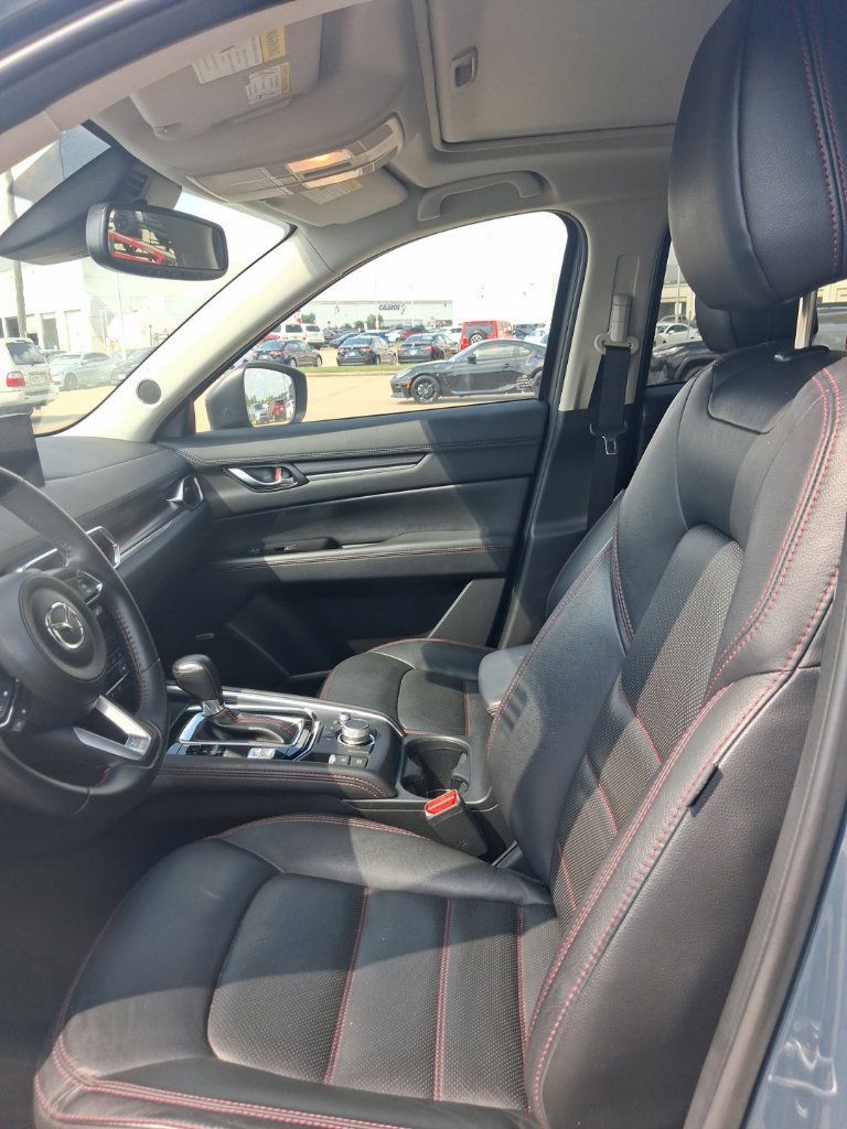 Used 2025 MAZDA CX-5 Carbon Edition AWD/4WD image 5