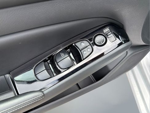 Certified 2023 Nissan Altima 2.5 SV FWD image 26