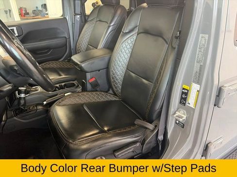 Used 2022 Jeep Gladiator Overland image 23