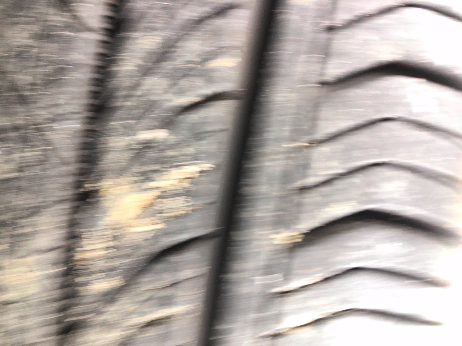 Used 2023 Buick Envision Essence AWD/4WD image 18