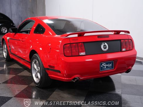 Used 2005 Ford Mustang GT RWD image 8