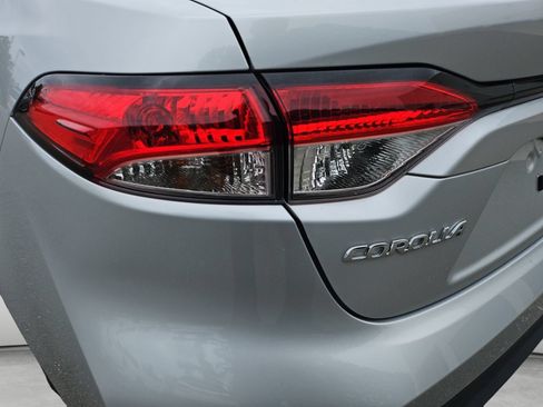 Used 2023 Toyota Corolla LE FWD image 20