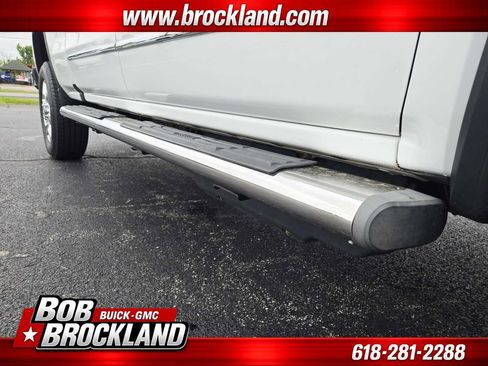 Used 2018 GMC Sierra 2500 SLT w/ Duramax Plus Package AWD/4WD image 18