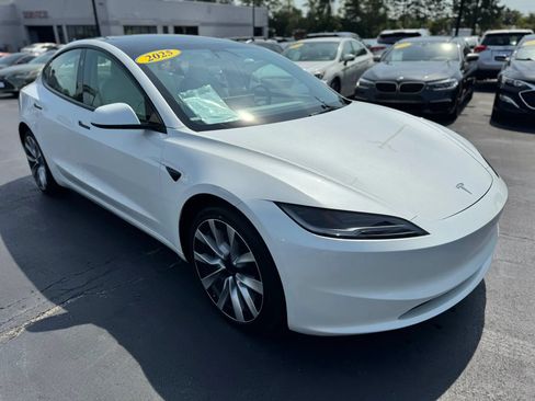 Used 2025 Tesla Model 3 Long Range AWD/4WD image 7