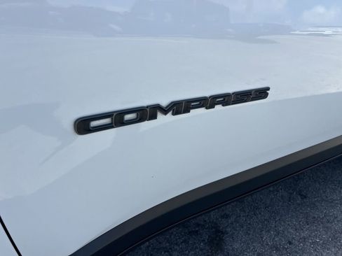 Used 2024 Jeep Compass Trailhawk image 19
