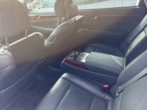 Used 2016 Hyundai Equus Ultimate RWD image 9