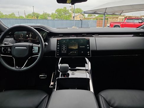 Used 2025 Land Rover Range Rover Sport Dynamic SE AWD/4WD image 8