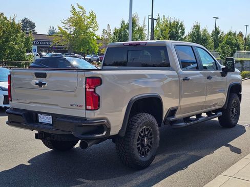 New 2026 Chevrolet Silverado 2500 ZR2 AWD/4WD image 5