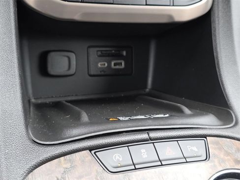 Used 2020 GMC Acadia Denali w/ Technology Package image 44