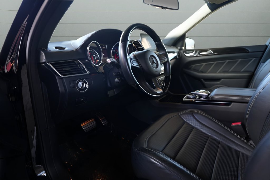 Used 2019 Mercedes-Benz GLE 63 AMG 4MATIC w/ Premium 3 Package image 20
