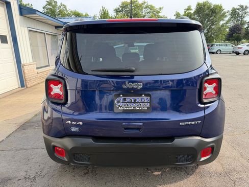 Used 2020 Jeep Renegade Sport w/ Sport Appearance Group AWD/4WD image 4