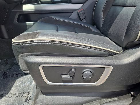 Used 2024 RAM 1500 Laramie AWD/4WD image 24