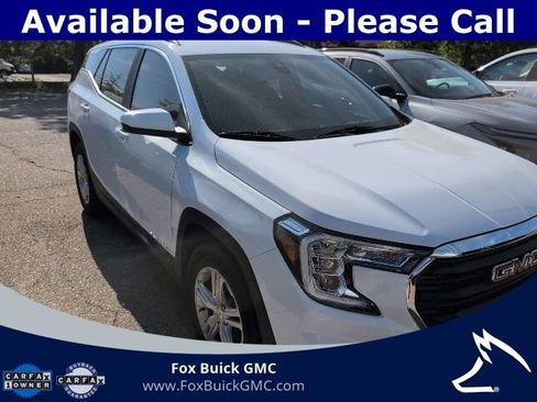 Used 2023 GMC Terrain SLE w/ Driver Convenience Package FWD image 3
