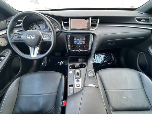 Certified 2025 INFINITI QX55 Essential image 10