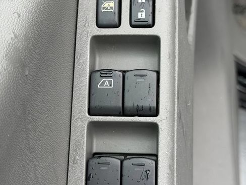 Used 2017 Nissan Frontier SV AWD/4WD image 16