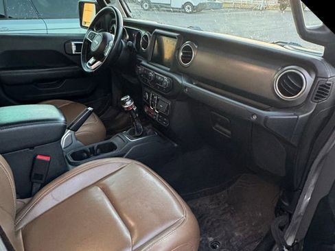 Used 2020 Jeep Gladiator Rubicon w/ Dual Top Group image 7