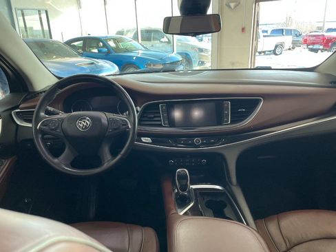 Used 2018 Buick Enclave Avenir w/ Avenir Technology Package image 22