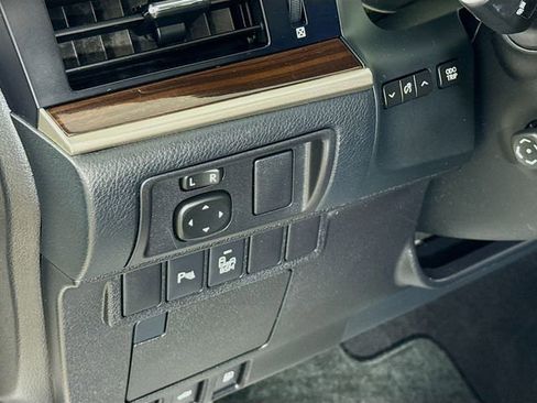 Used 2016 Lexus ES 350 image 10