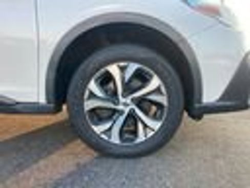 Used 2020 Subaru Outback Limited image 13